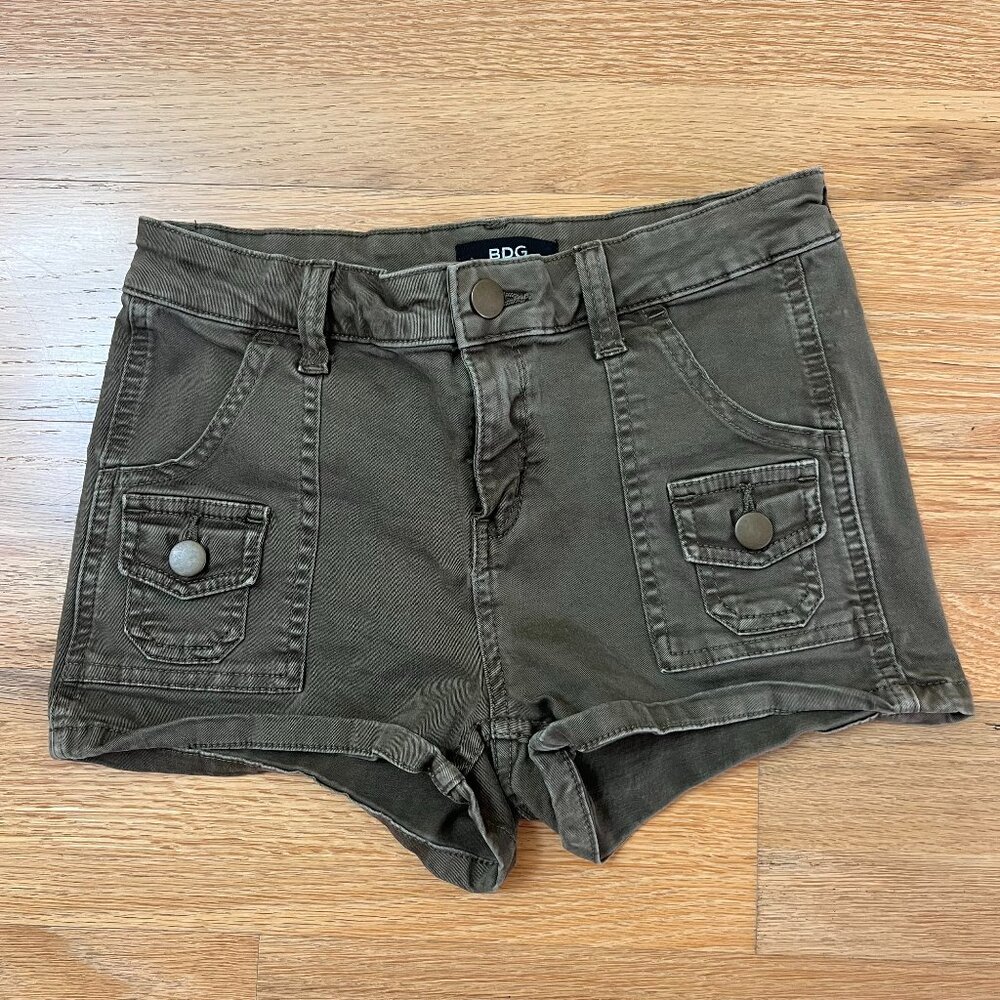 BDG Utility Military Olive Green Shorts Size 25 BRAND NEW
